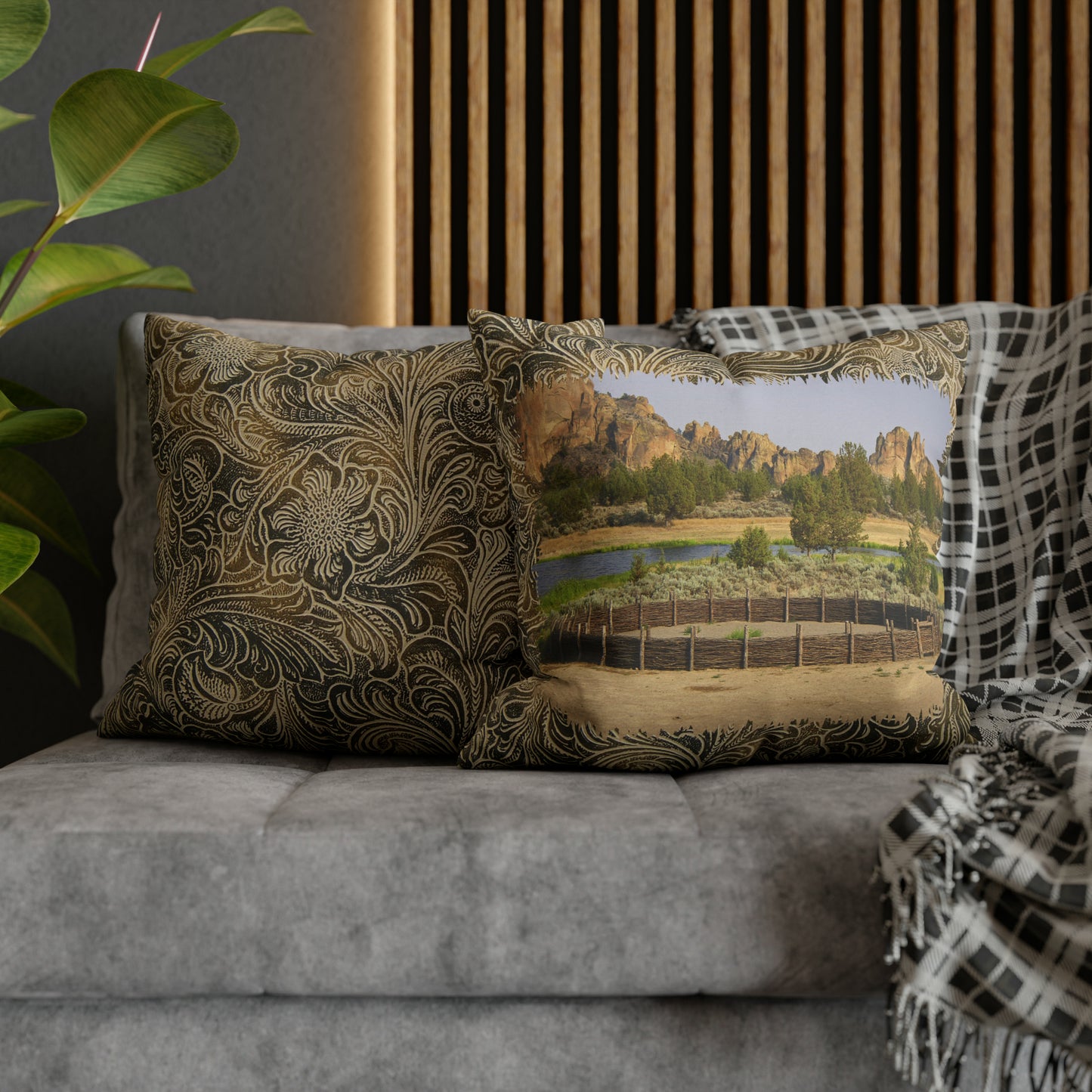 Scenic Round Pen Spun Polyester Pillow Case