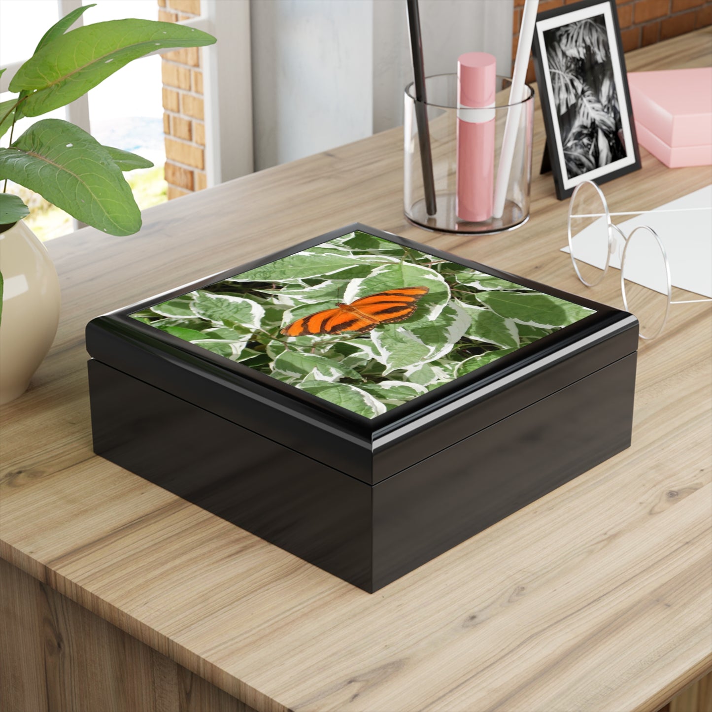 Leaves & Butterfly Jewelry Box ~ 7.24"