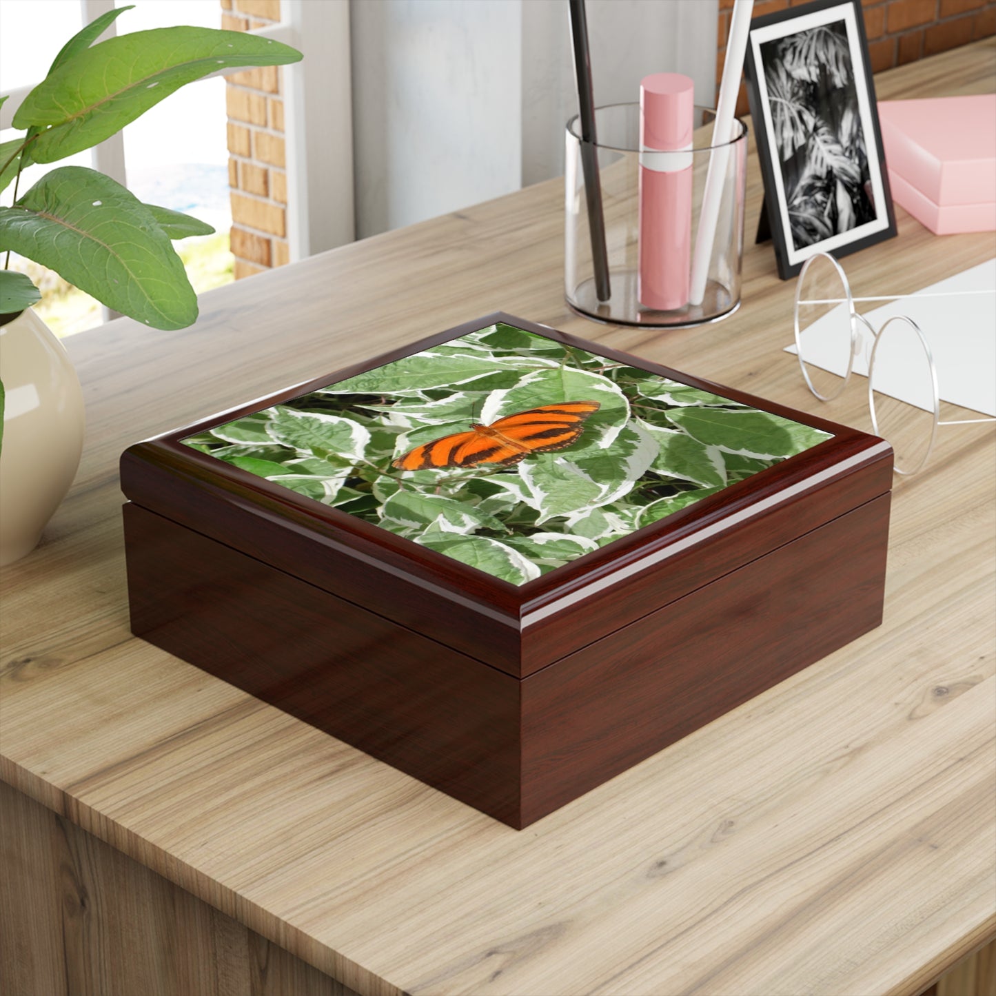 Leaves & Butterfly Jewelry Box ~ 7.24"