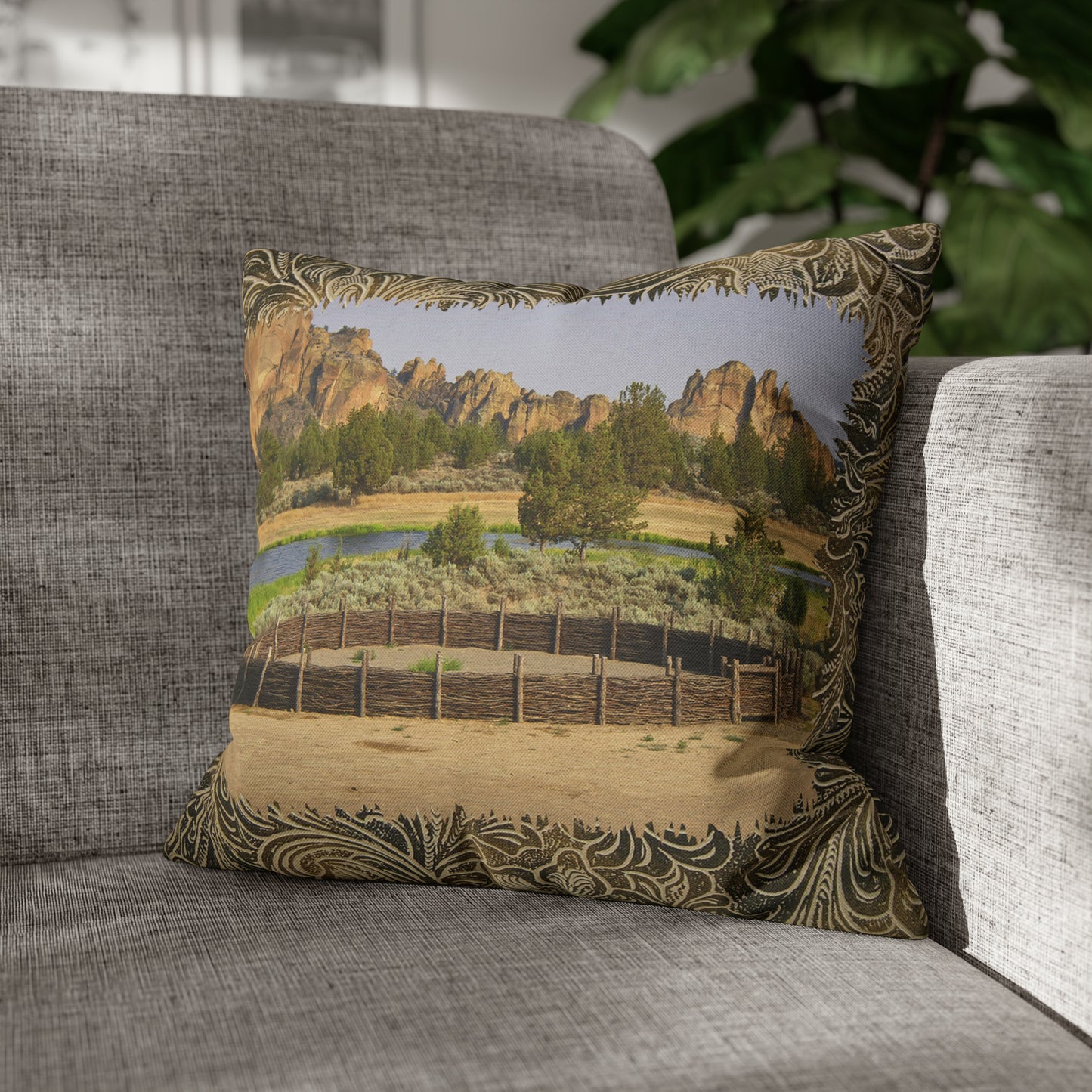 Scenic Round Pen Spun Polyester Pillow Case