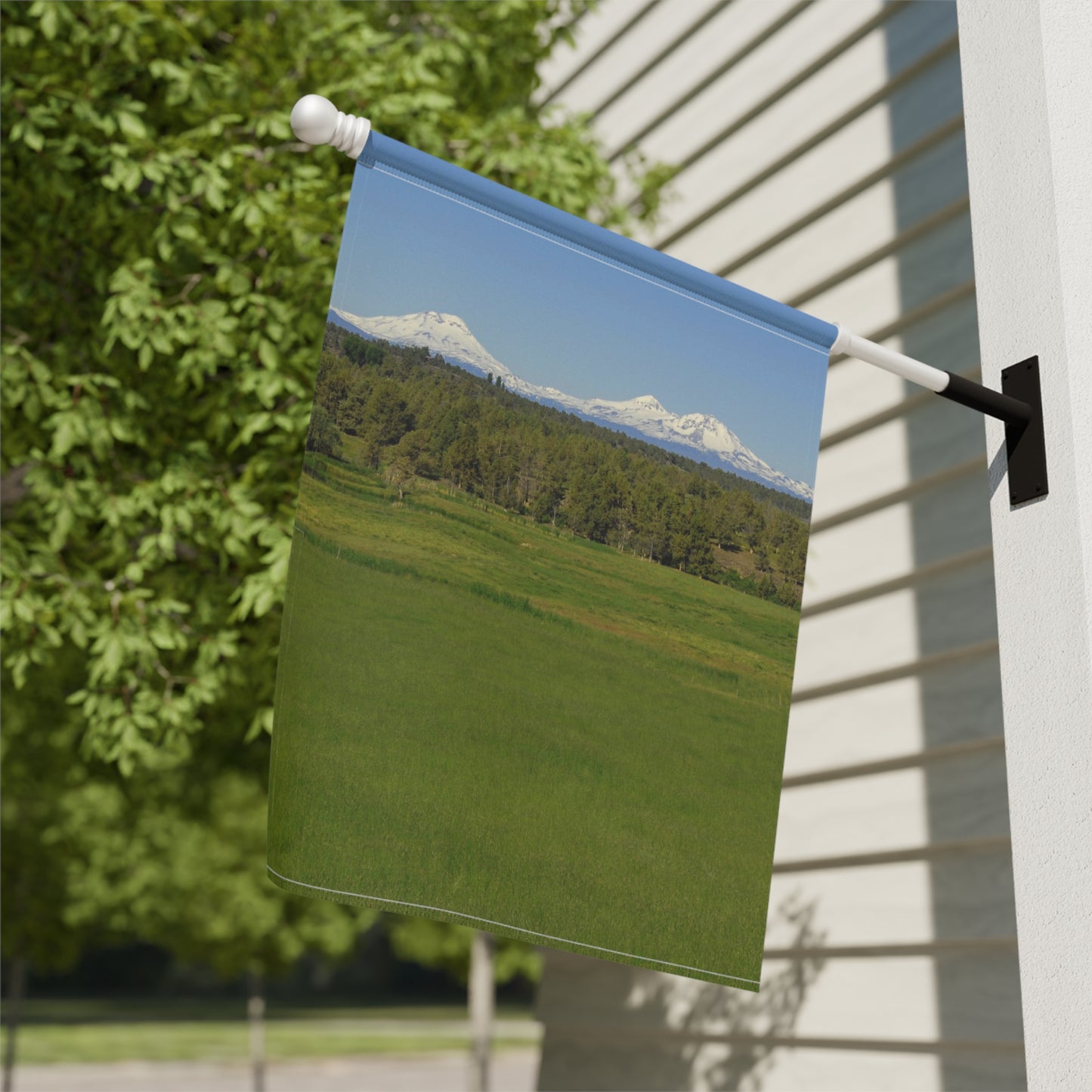 Mountain Meadow Garden & House Banner