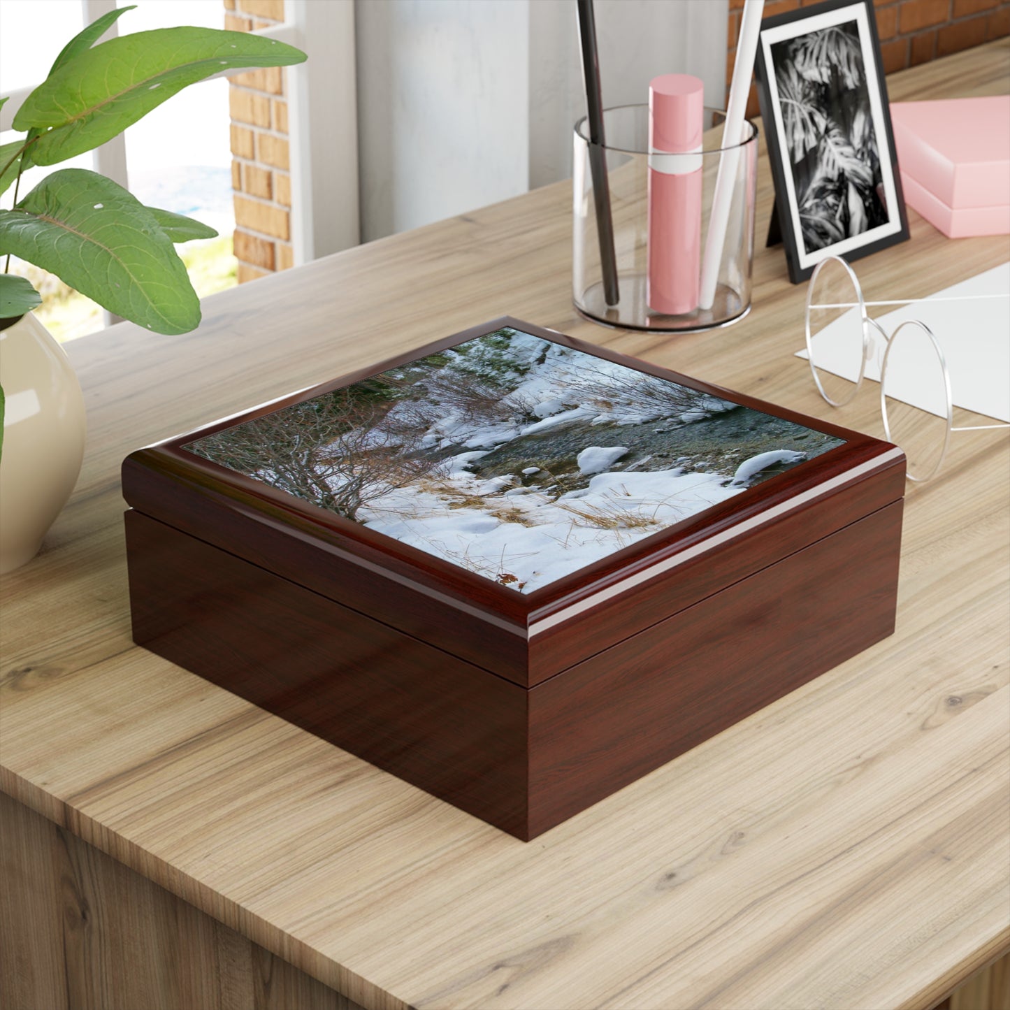 Snowy Creek Jewelry Box ~ 7.24"