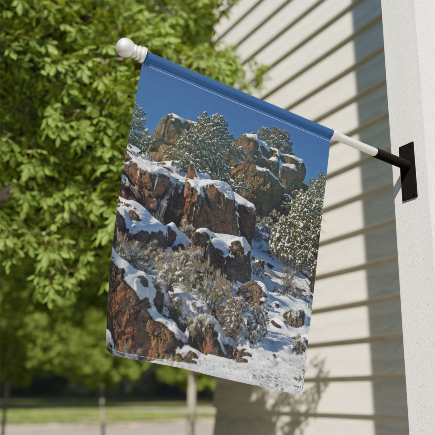 Icicle Rocks Garden & House Banner