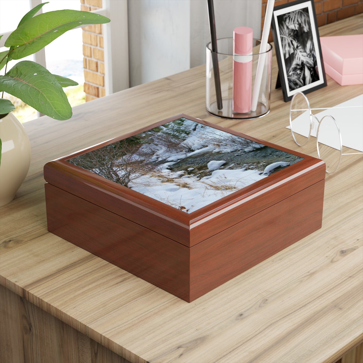 Snowy Creek Jewelry Box ~ 7.24"
