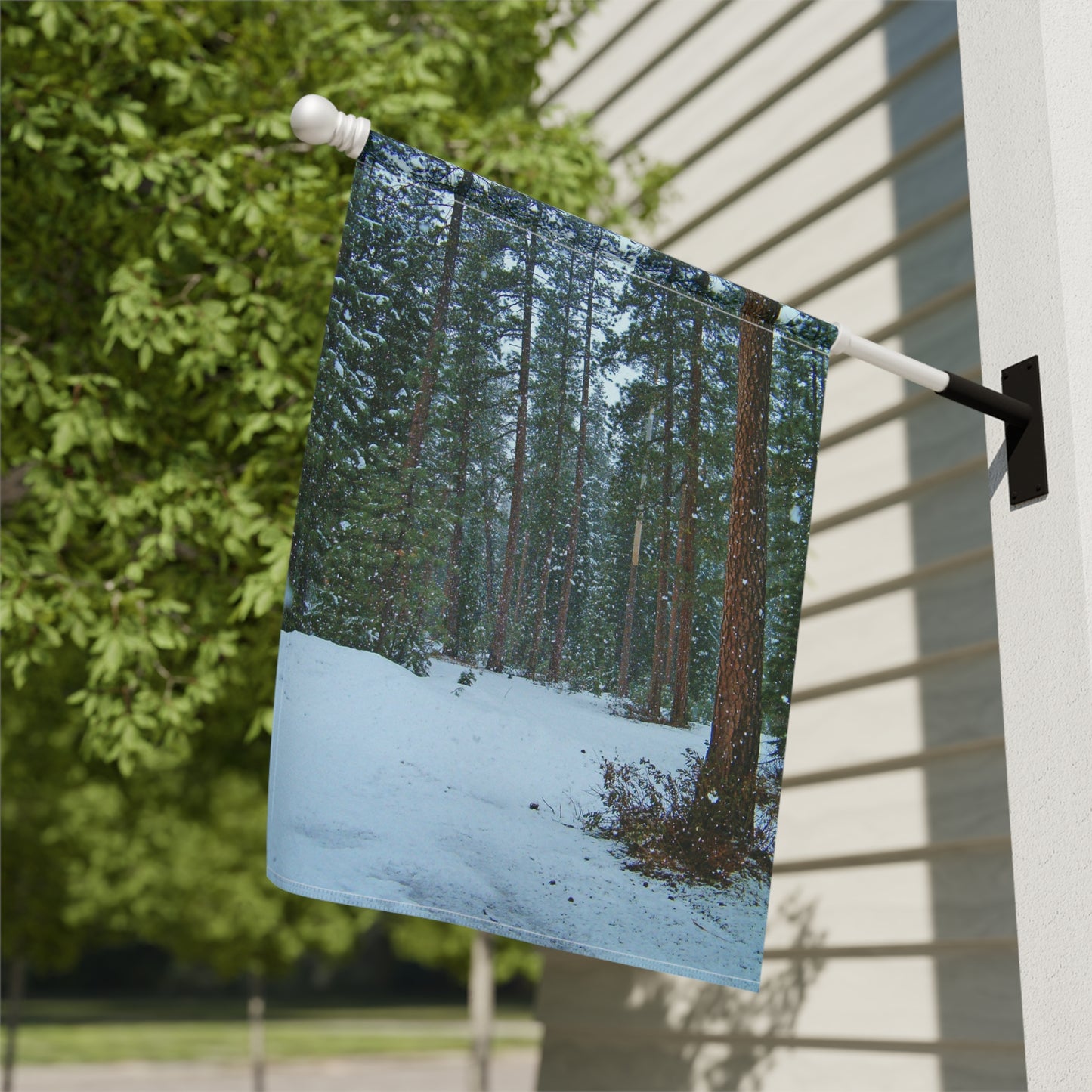 Snowfall Garden & House Banner