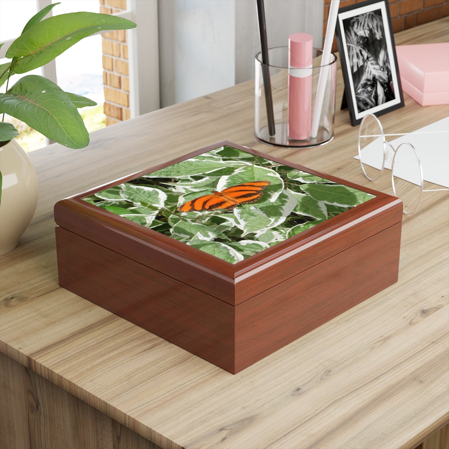 Leaves & Butterfly Jewelry Box ~ 7.24"